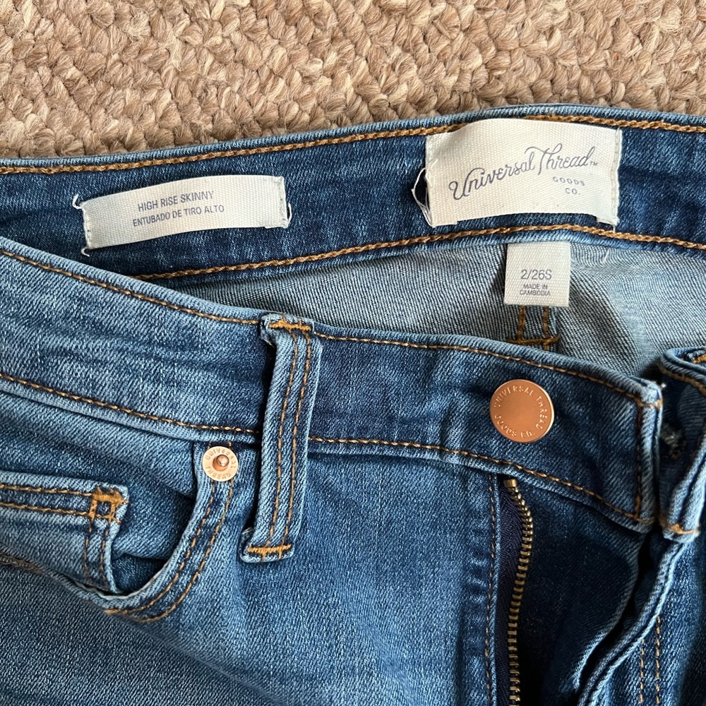Universal Thread Jeans - Picture 2 of 4
